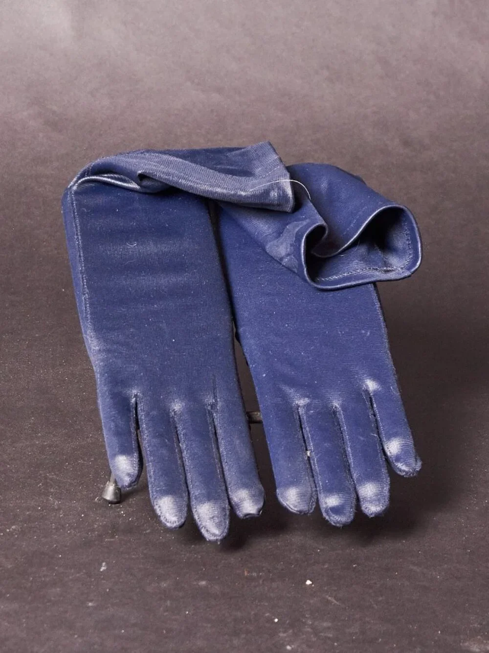 1950s Van Roalte Navy Blue Nylon Mid Length Gloves